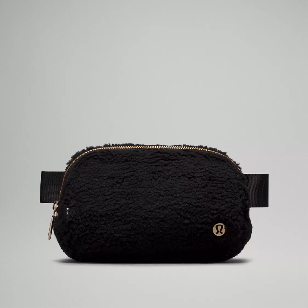 Everywhere Belt Bag 1L Fleece